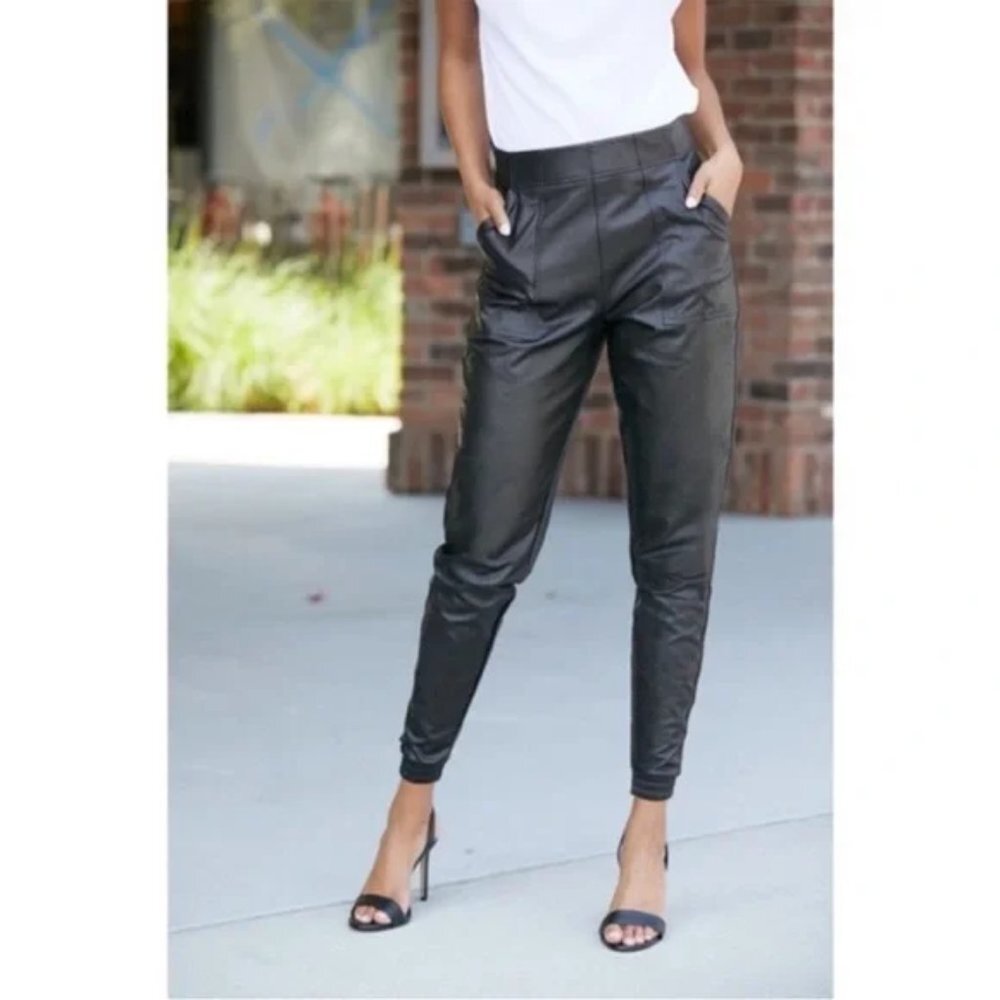SPANX Leather Like Joggers Pants Black Noir Size Small New women